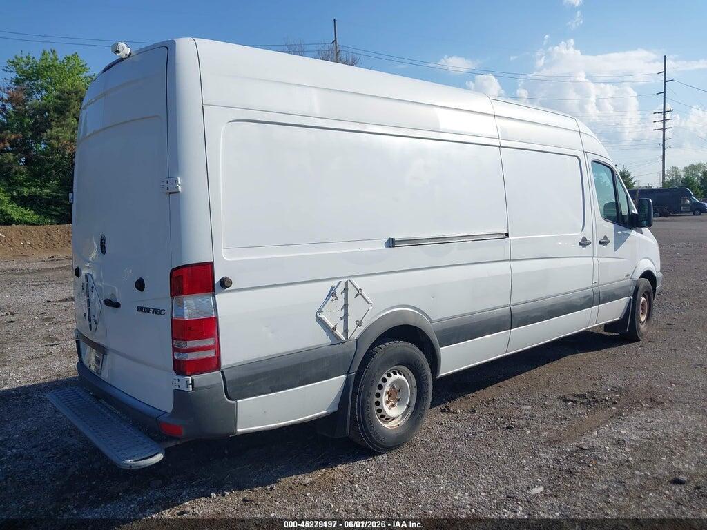 WD3PE8CB7C5672506 2012 MERCEDES-BENZ SPRINTER 2500 photo no. 4