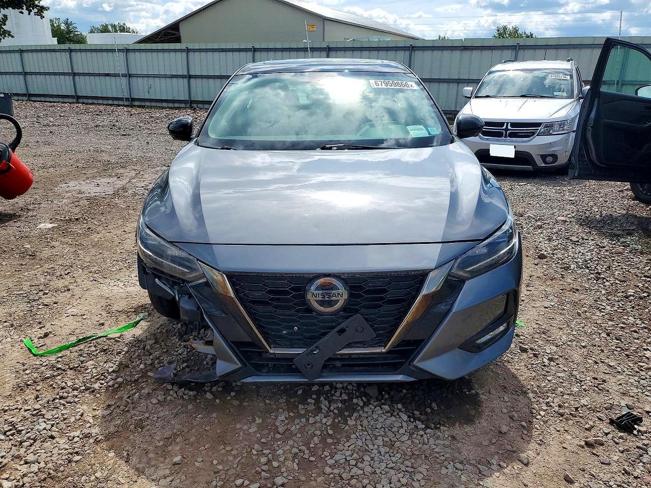 2020 NISSAN SENTRA SR — Фото 6 из 13