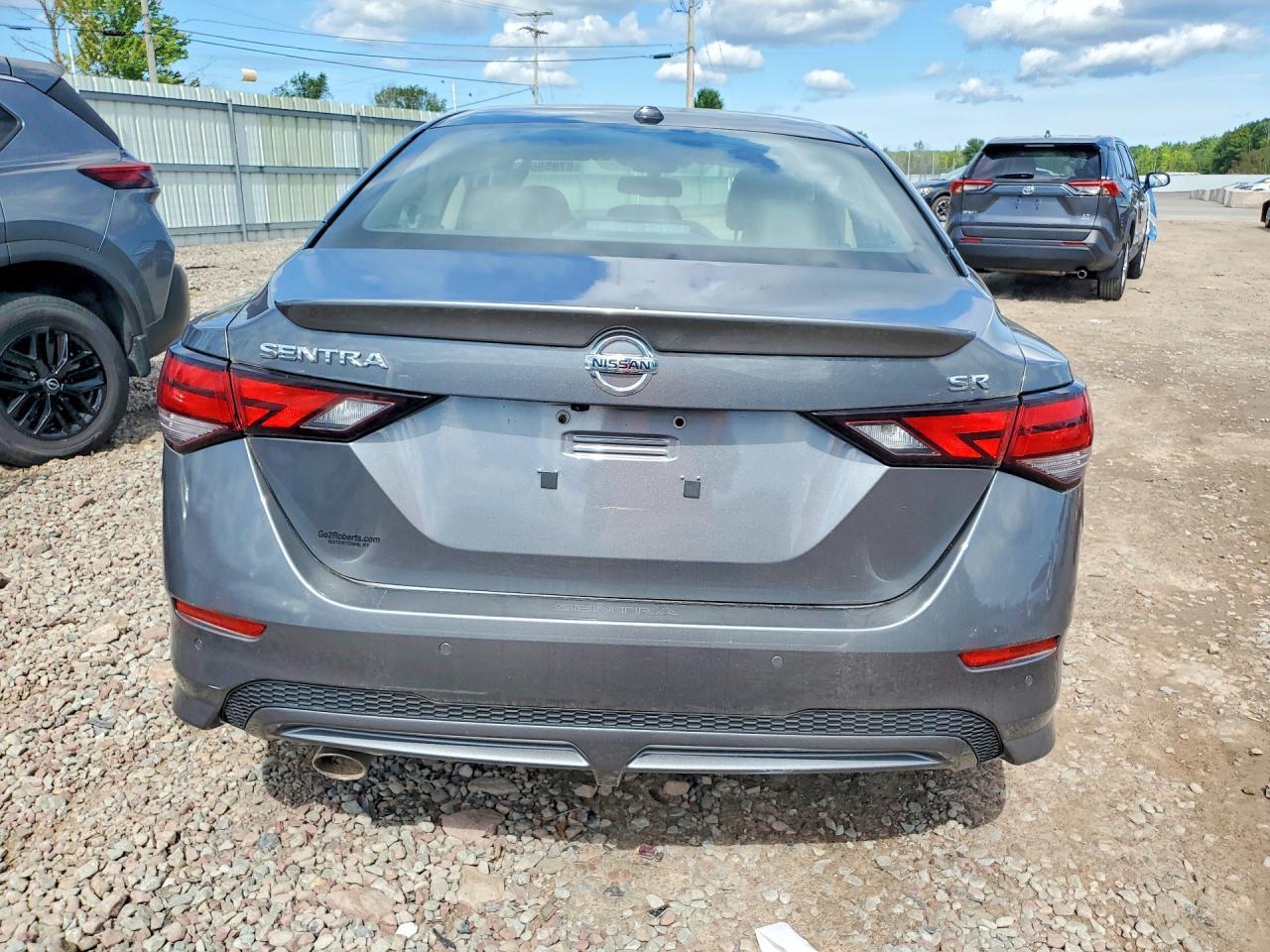 2020 NISSAN SENTRA SR — Фото 7 из 13