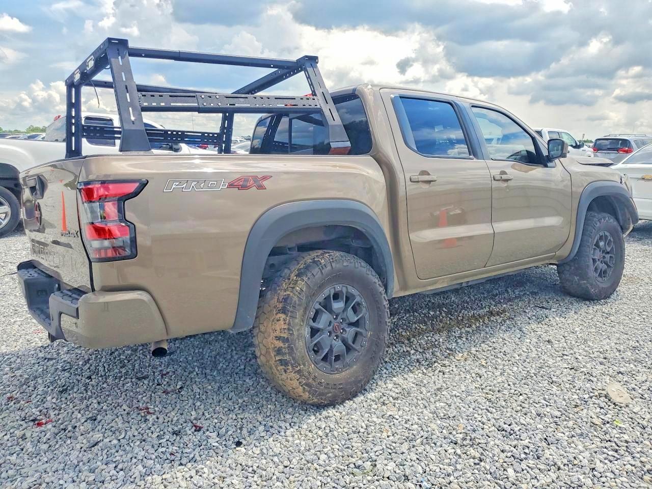 2023 NISSAN FRONTIER PRO-4X — Фото 5 из 15