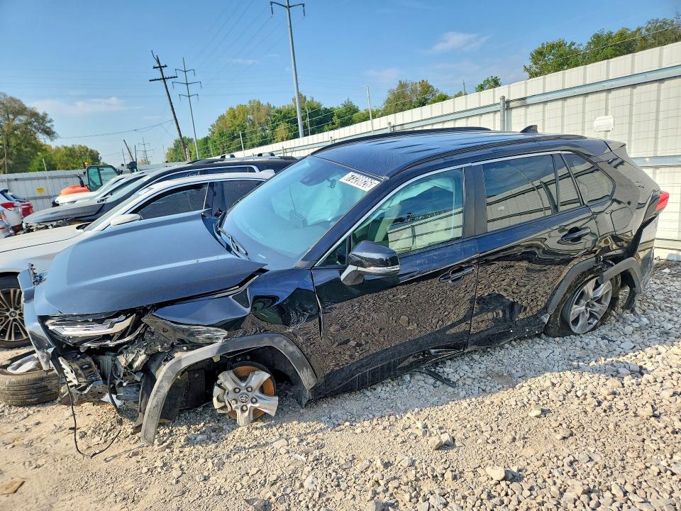 2025 TOYOTA RAV4 2T3W1RFV9SW393509
