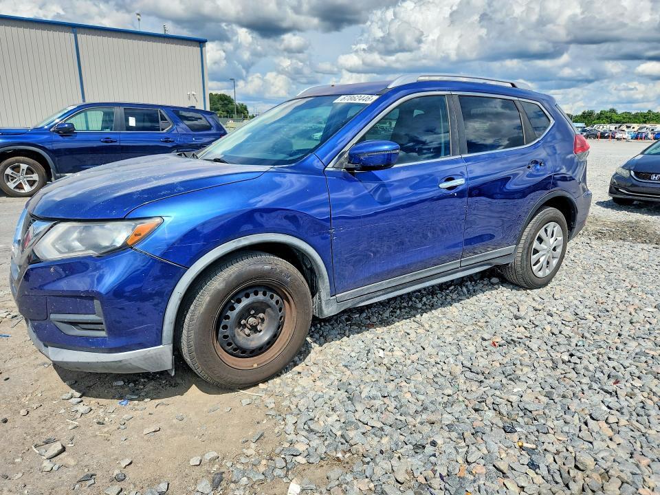 2017 NISSAN ROGUE KNMAT2MT0HP584768