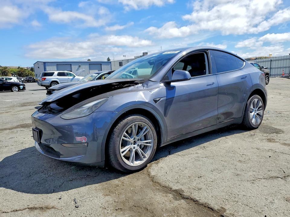 2023 TESLA MODEL Y 7SAYGDEE9PF913283