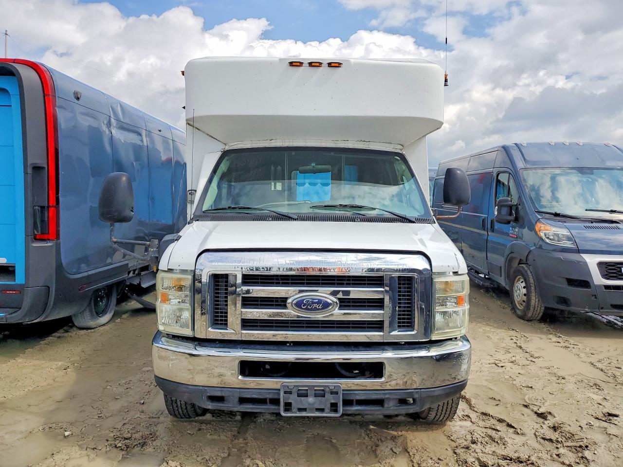 2008 FORD ECONOLINE E350 SUPER DUTY CUTAWAY VAN — Фото 5 из 13