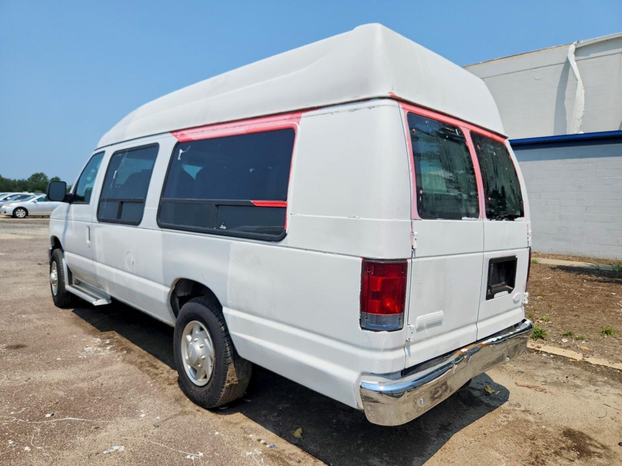 1FTNS24W18DB51489 2008 FORD ECONOLINE photo no. 2