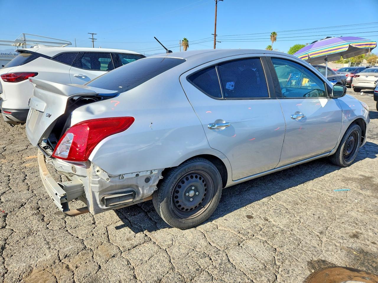 2017 NISSAN VERSA 1.6 S — Фото 3 из 12