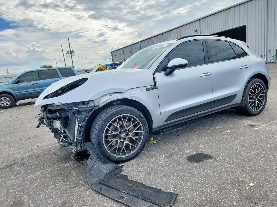 2018 PORSCHE MACAN WP1AB2A52JLB35502