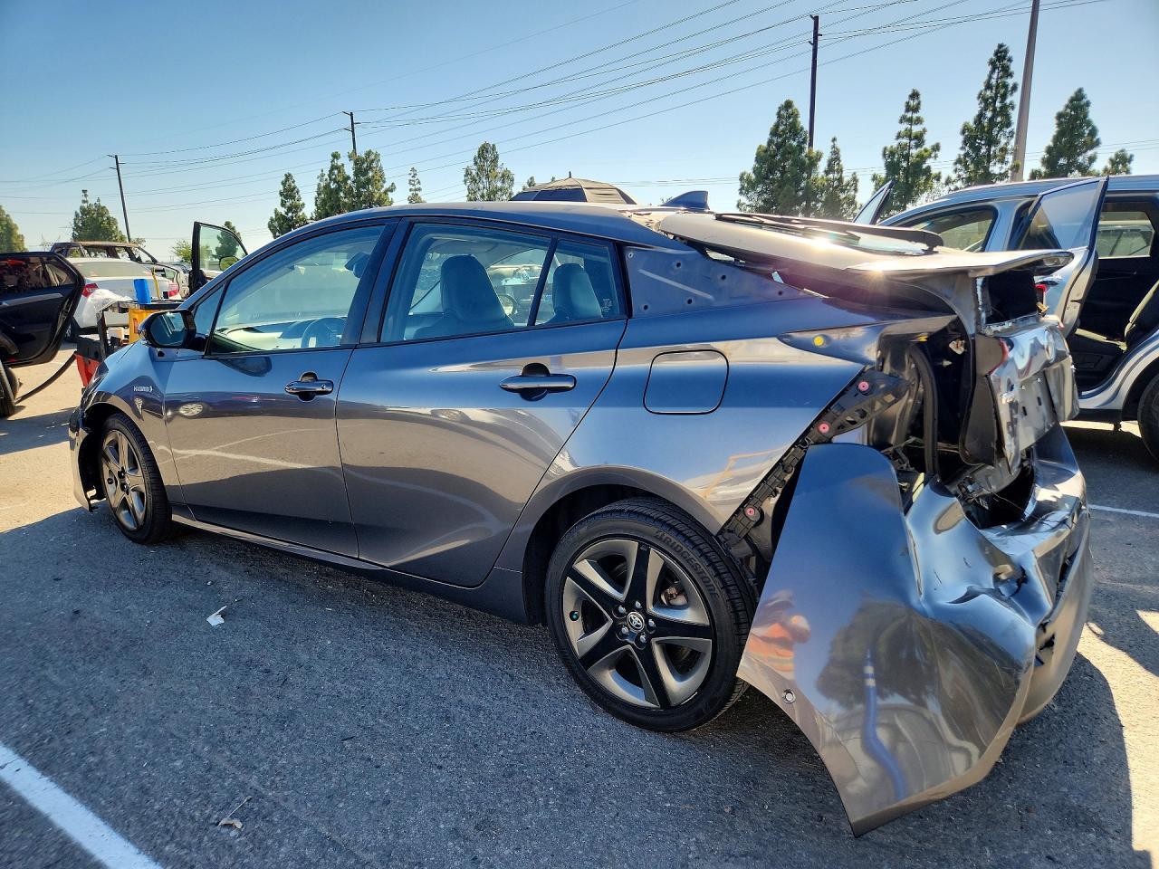 JTDKARFU7K3075848 2019 TOYOTA PRIUS photo no. 2
