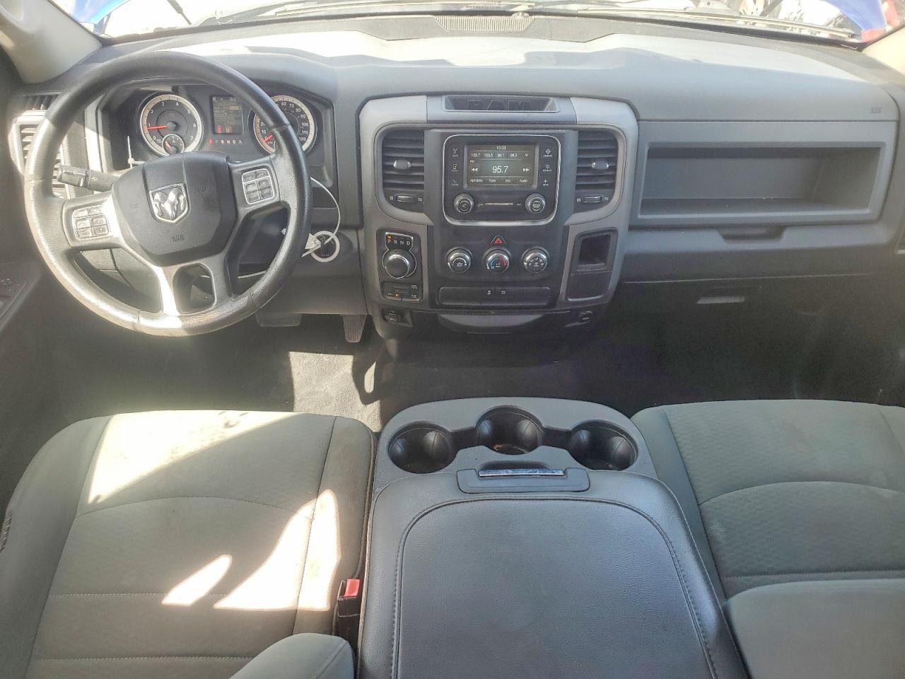 2018 RAM 1500 ST — Фото 8 из 12