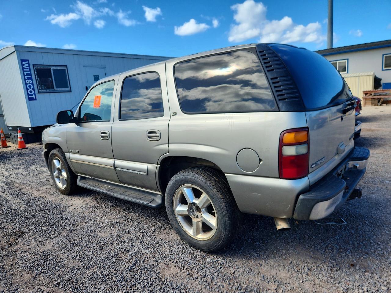 2002 CHEVROLET TAHOE C1500 — Фото 2 из 13