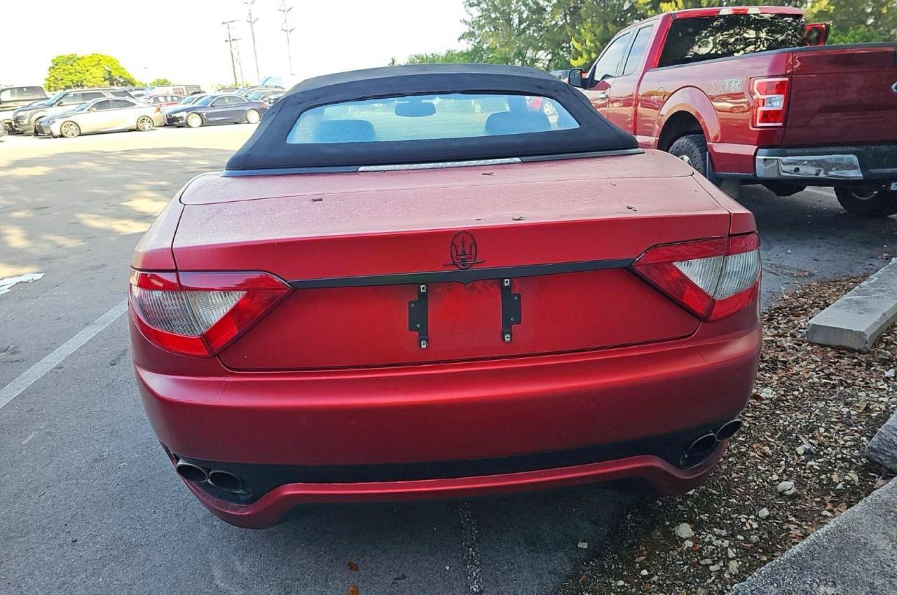 2011 MASERATI GRANTURISMO S — Фото 13 из 14