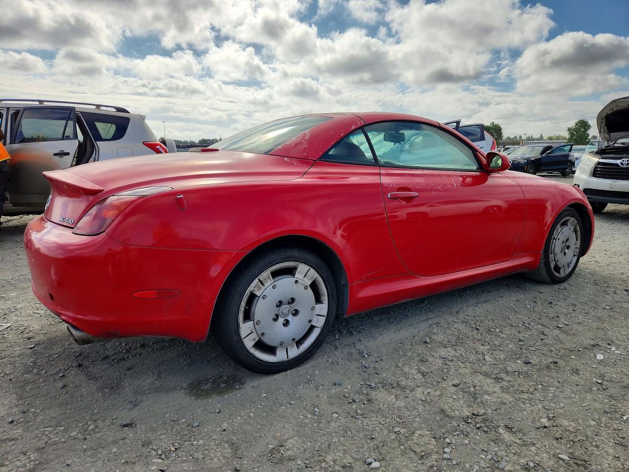 JTHFN48YX20010629 2002 LEXUS SC photo no. 3