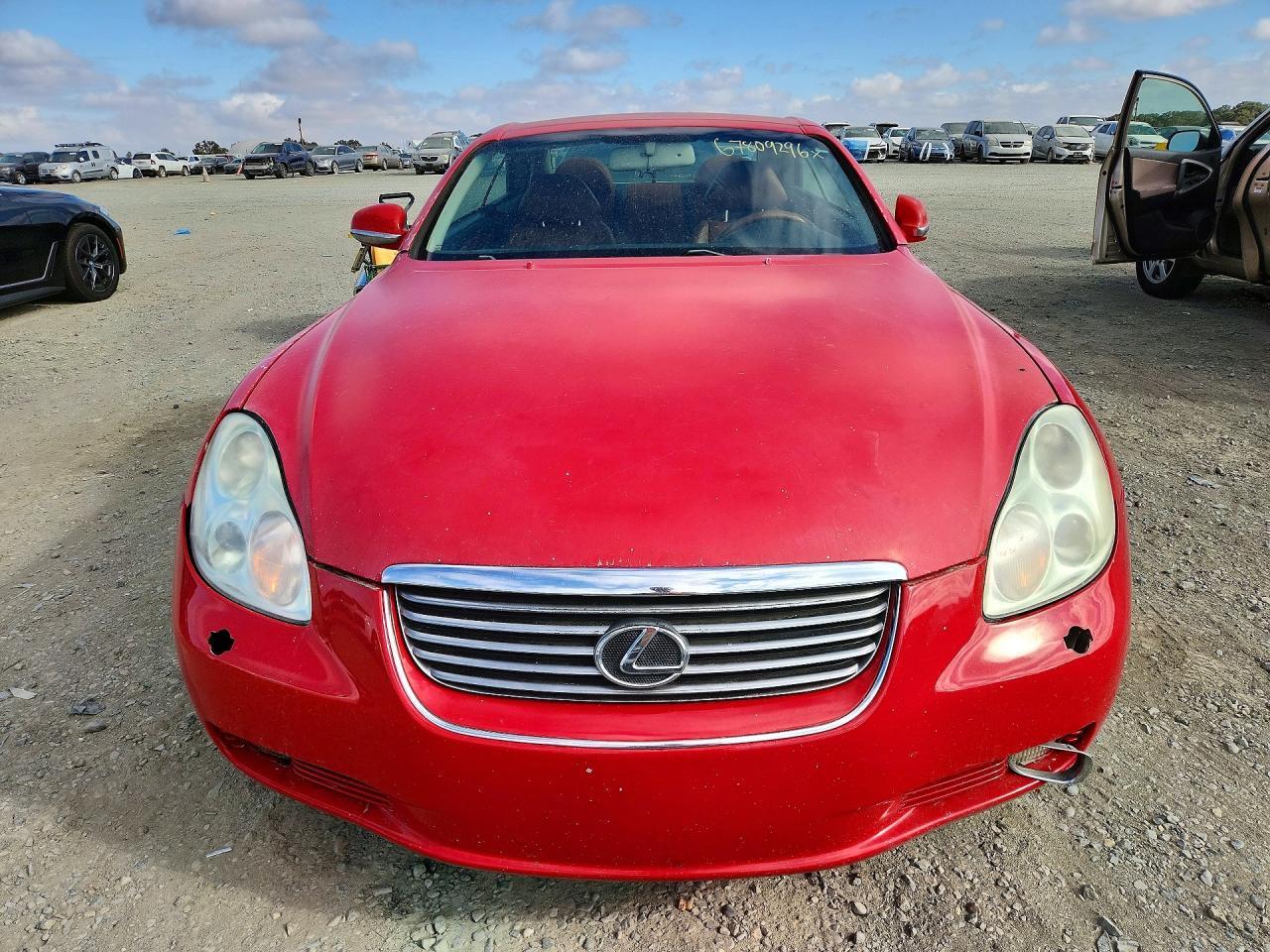 JTHFN48YX20010629 2002 LEXUS SC photo no. 5