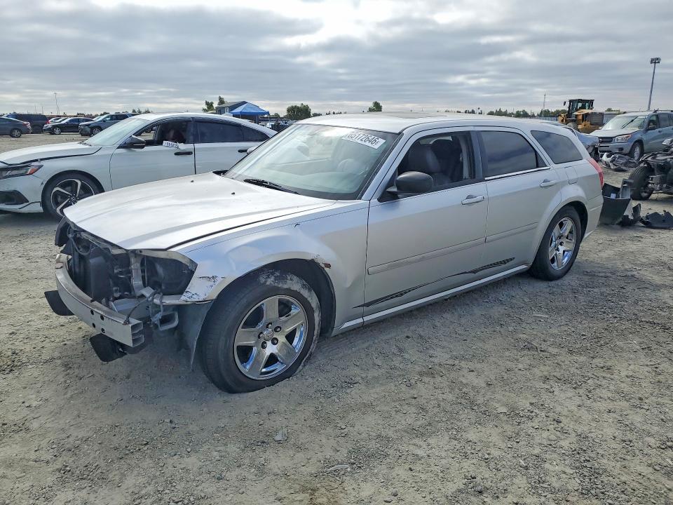 2D4FV48V55H123690 2005 DODGE MAGNUM photo no. 1