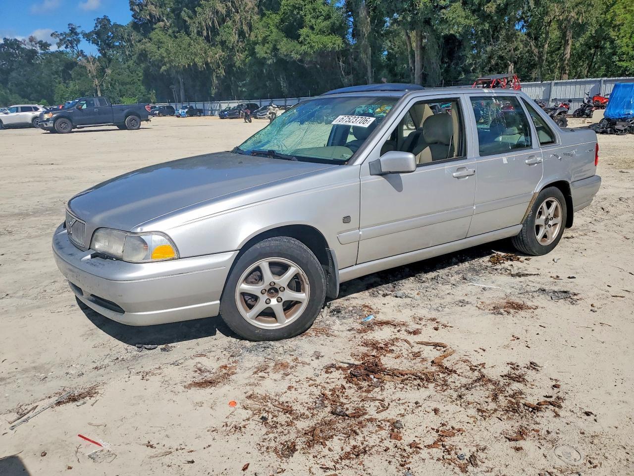 2000 VOLVO S70 YV1LS61J5Y2639146