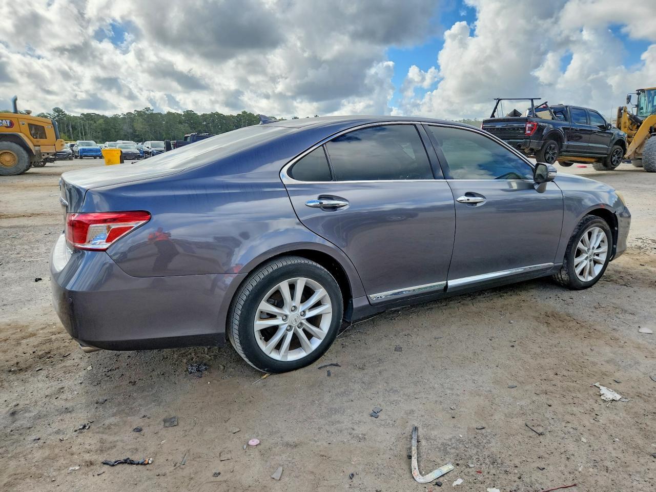 2012 LEXUS ES 350 — Фото 3 из 12