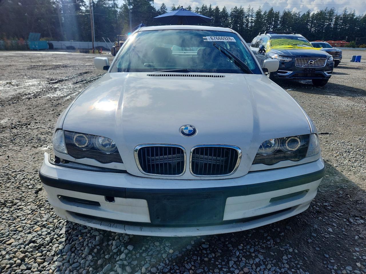 WBAAV33451FV02116 2001 BMW 325 photo no. 5