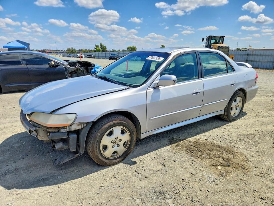 2001 HONDA ACCORD 1HGCG16591A007110