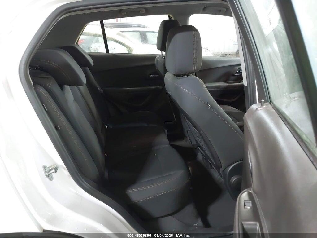 3GNCJKSB4HL253302 2017 CHEVROLET TRAX photo no. 8