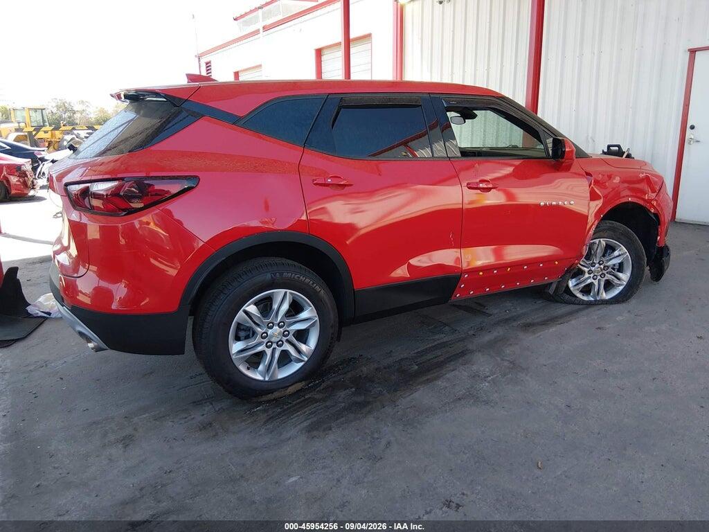 3GNKBCRS5MS580070 2021 CHEVROLET BLAZER photo no. 4