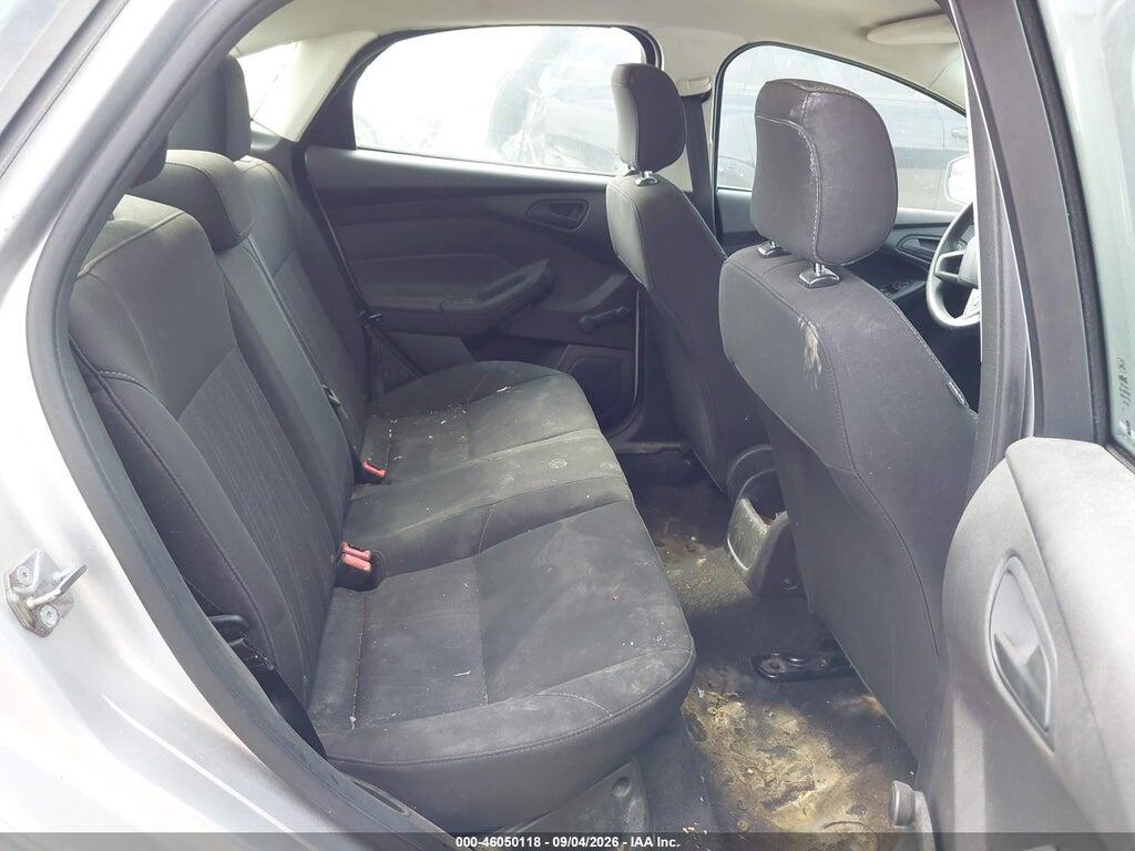 1FADP3E2XHL299229 2017 FORD FOCUS photo no. 8