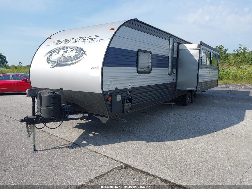 4X4TCKE22LX145220 2020 FOREST RIVER GREY WOLF 29BH photo no. 2