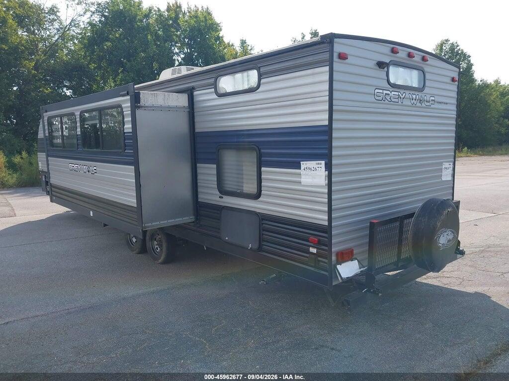 4X4TCKE22LX145220 2020 FOREST RIVER GREY WOLF 29BH photo no. 3
