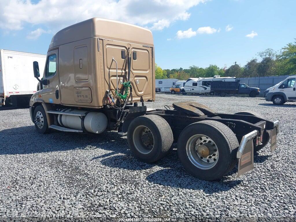 3AKJGHDV7FSGA7519 2015 FREIGHTLINER CASCADIA 113 photo no. 3