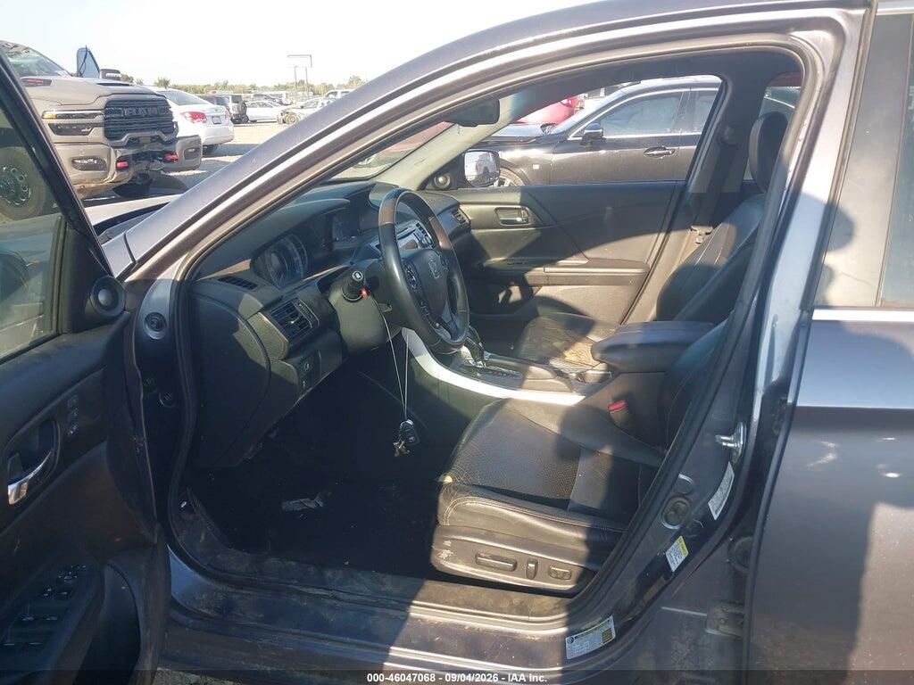 1HGCR2F82DA170602 2013 HONDA ACCORD photo no. 12
