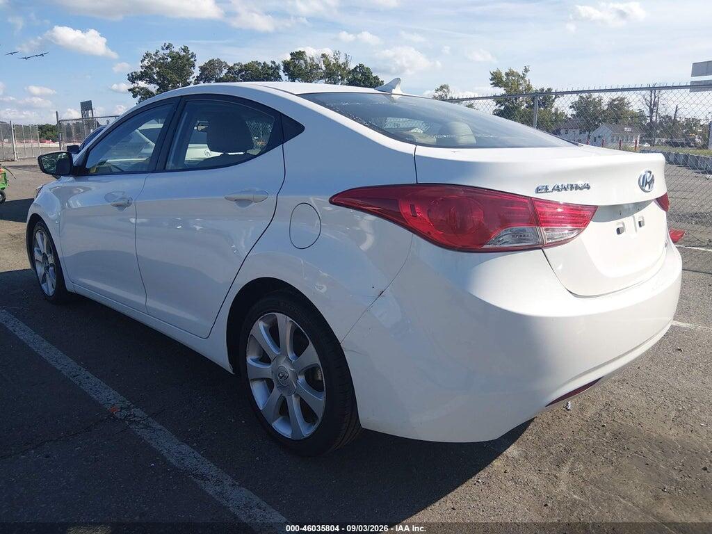 5NPDH4AE0DH335263 2013 HYUNDAI ELANTRA photo no. 3
