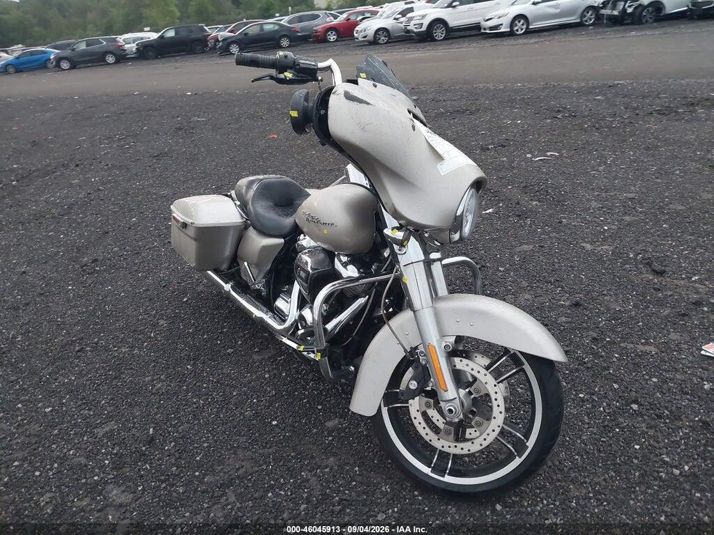 2018 HARLEY-DAVIDSON FLHX 1HD1KBC17JB645747