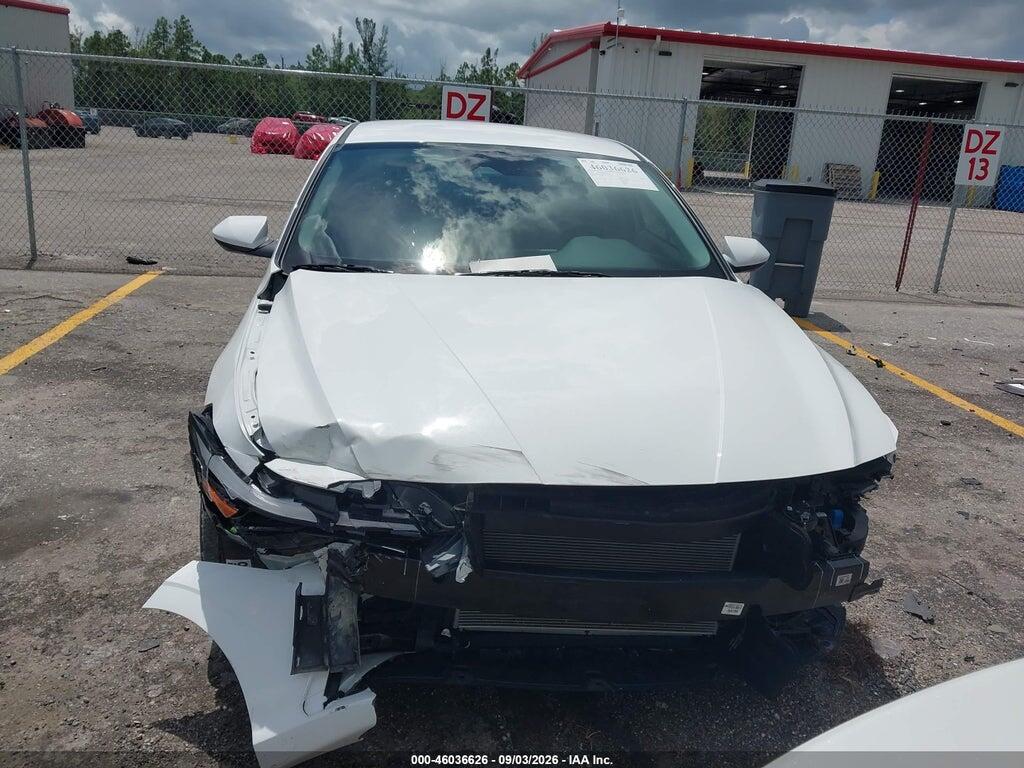 KMHLM4DG3RU763700 2024 HYUNDAI ELANTRA photo no. 12