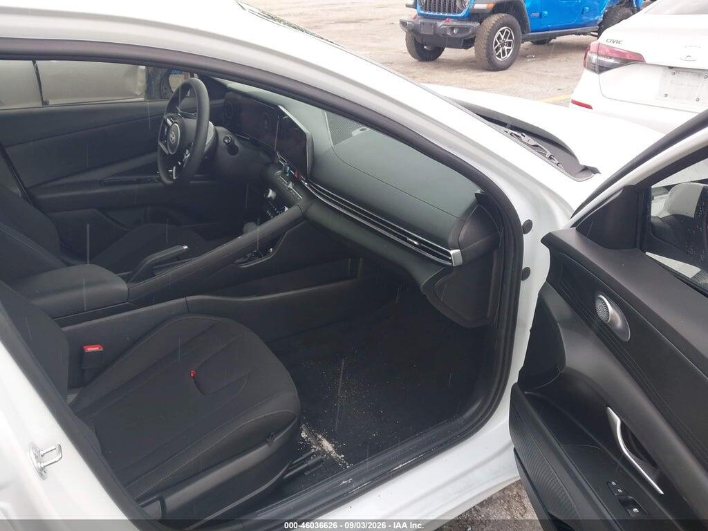KMHLM4DG3RU763700 2024 HYUNDAI ELANTRA photo no. 5