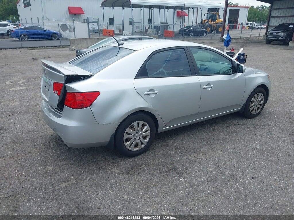 KNAFT4A29D5721562 2013 KIA FORTE photo no. 4
