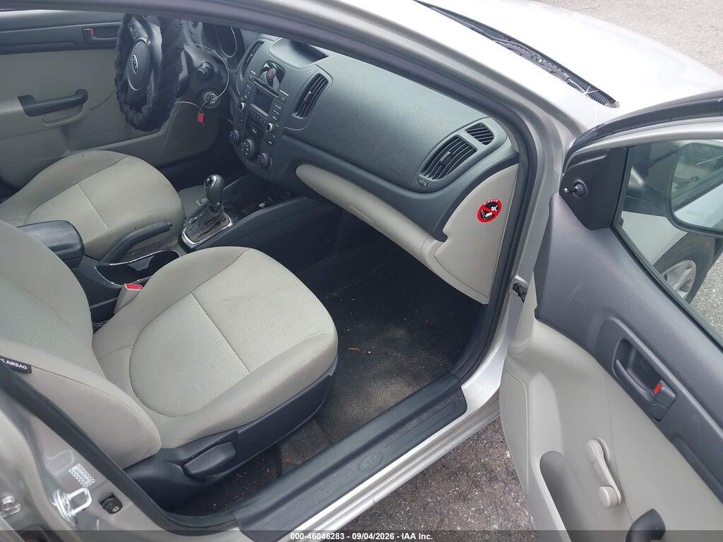 KNAFT4A29D5721562 2013 KIA FORTE photo no. 5