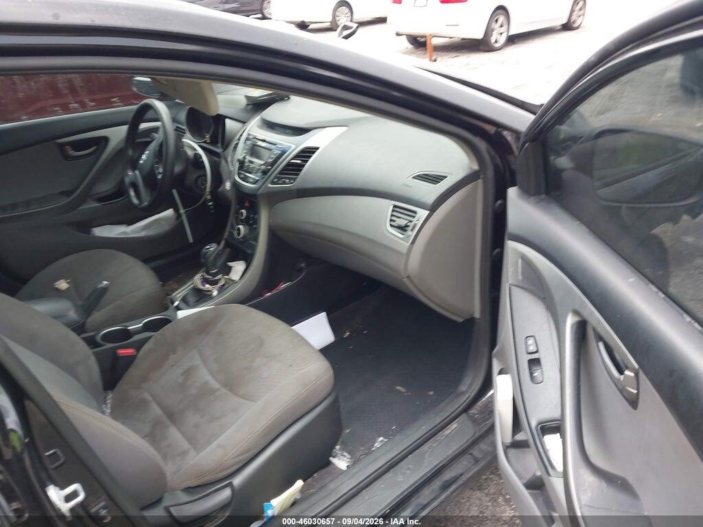 KMHDH4AE8FU439553 2015 HYUNDAI ELANTRA photo no. 5