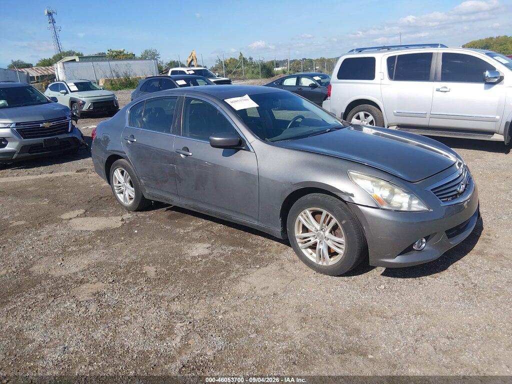2015 INFINITI Q40 JN1CV6AR7FM524703