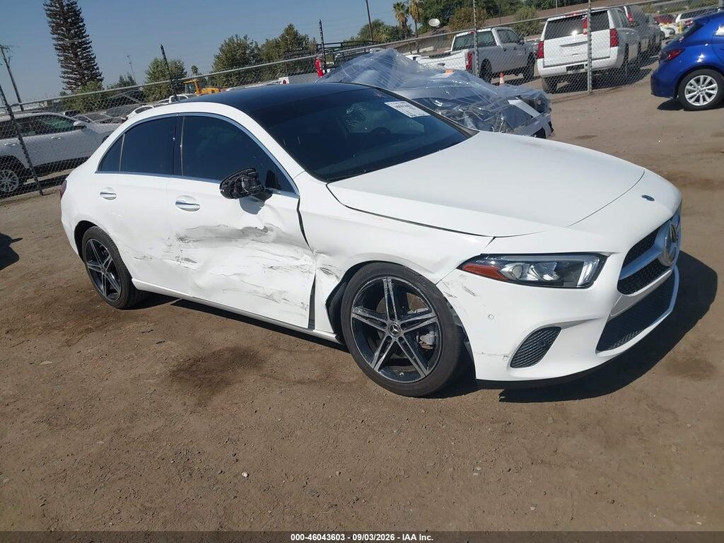 2022 MERCEDES-BENZ A 220 W1K3G4EB7NJ331563