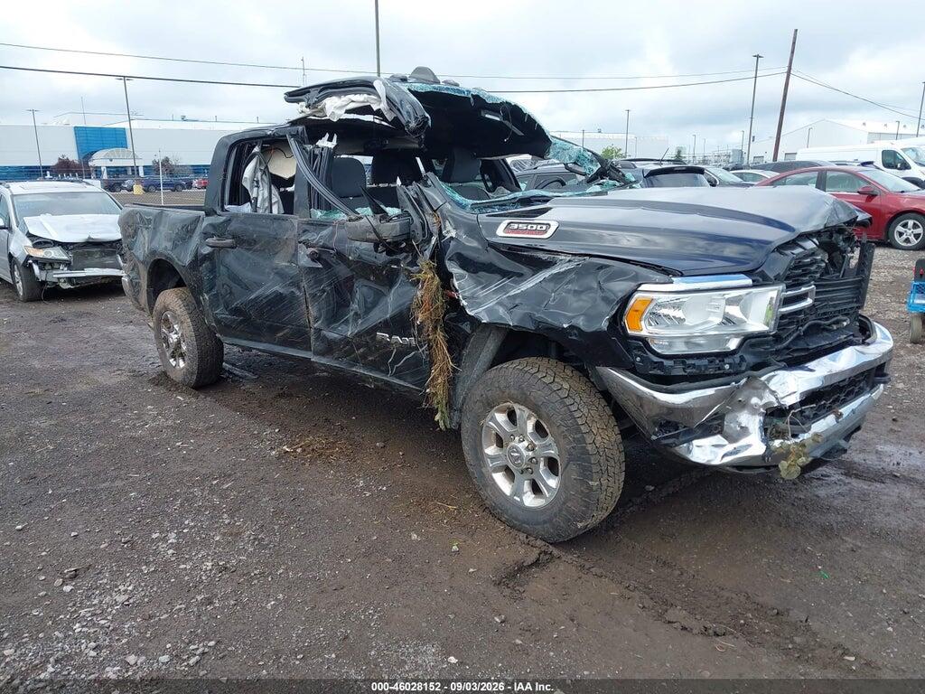 2023 RAM 3500 3C63R3DL8PG643833