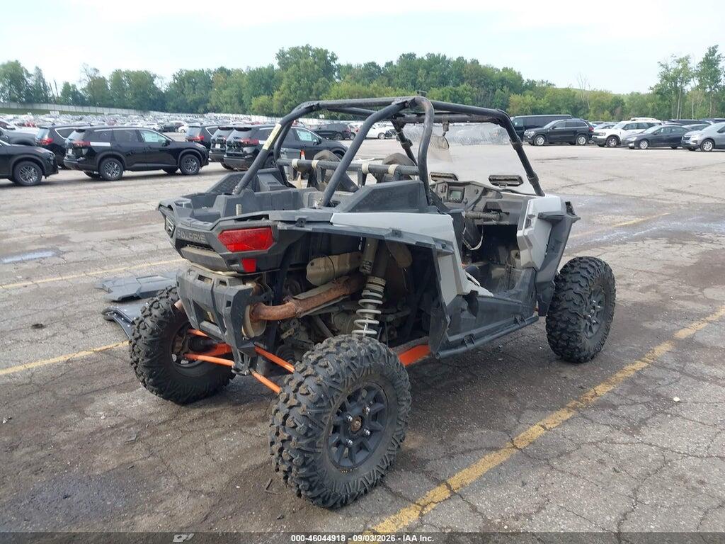 3NSVDE92XJF946779 2018 POLARIS RZR photo no. 4