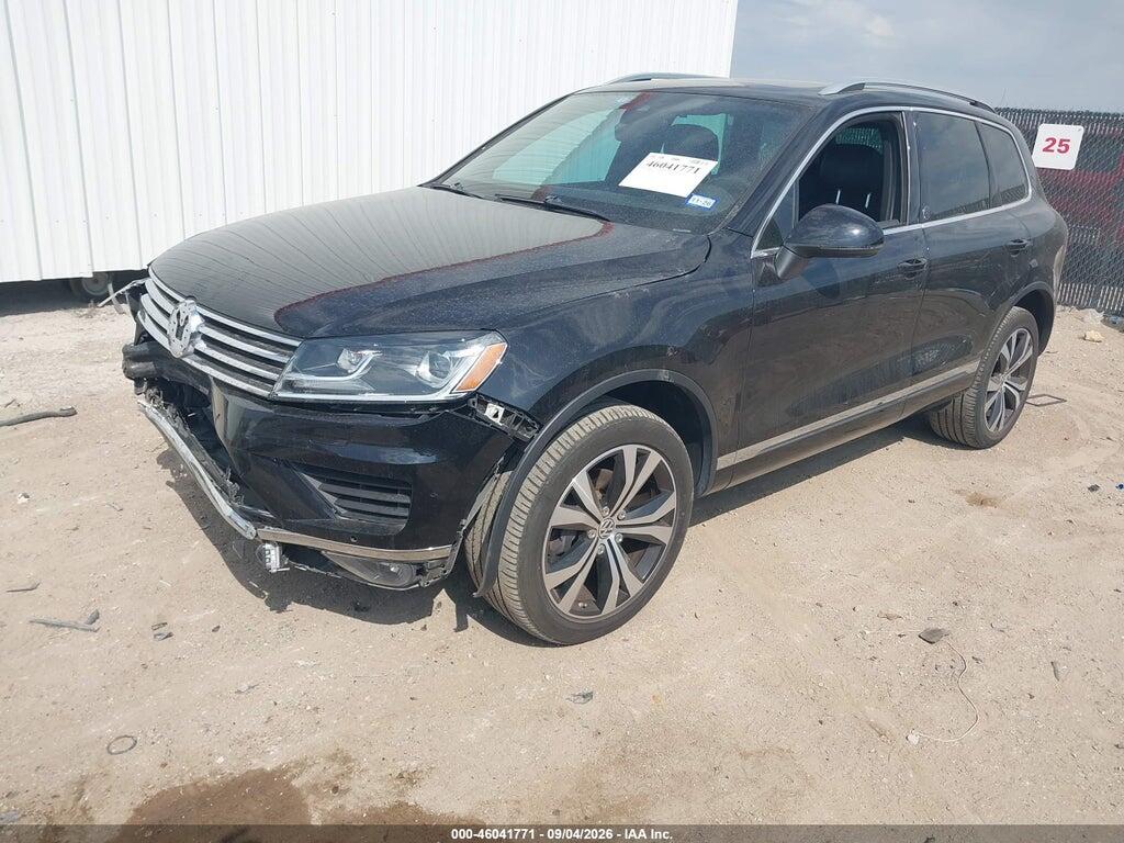 WVGRF7BP5HD004845 2017 VOLKSWAGEN TOUAREG photo no. 2