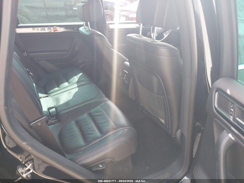 WVGRF7BP5HD004845 2017 VOLKSWAGEN TOUAREG photo no. 8