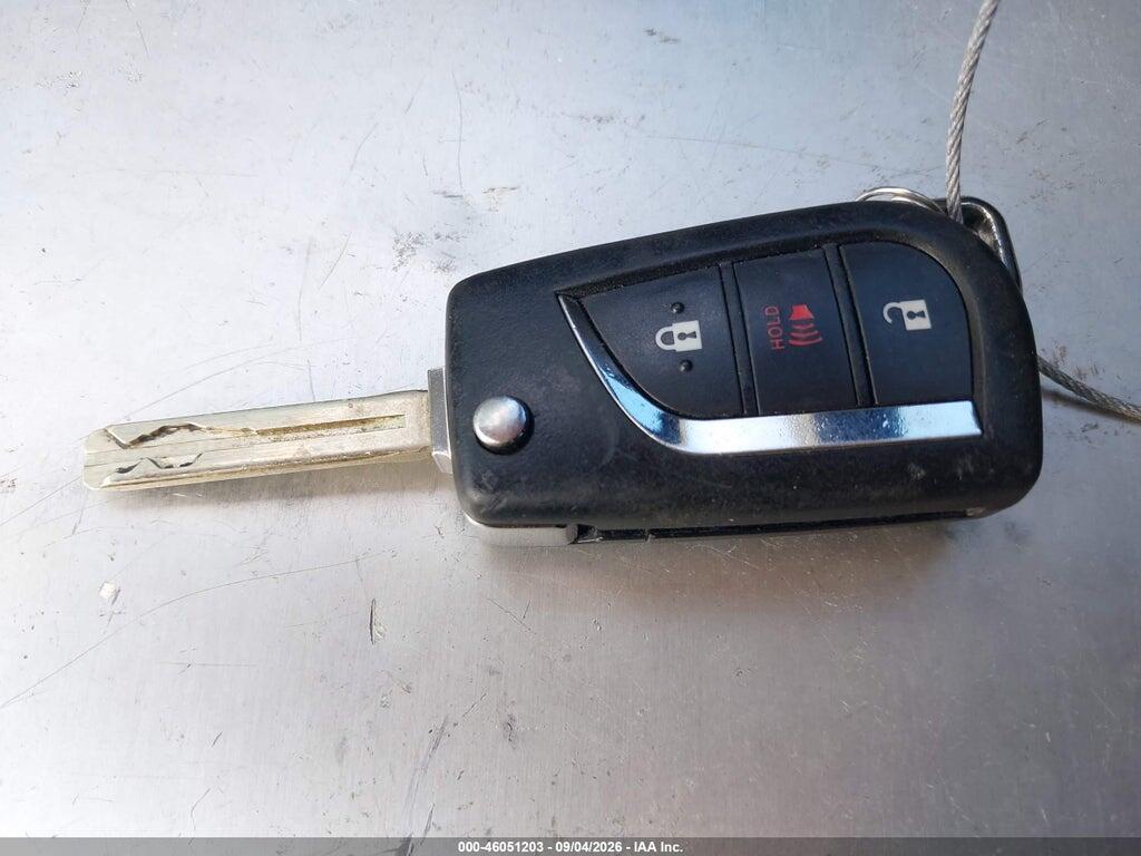 NMTKHMBX7KR093620 2019 TOYOTA C-HR photo no. 11