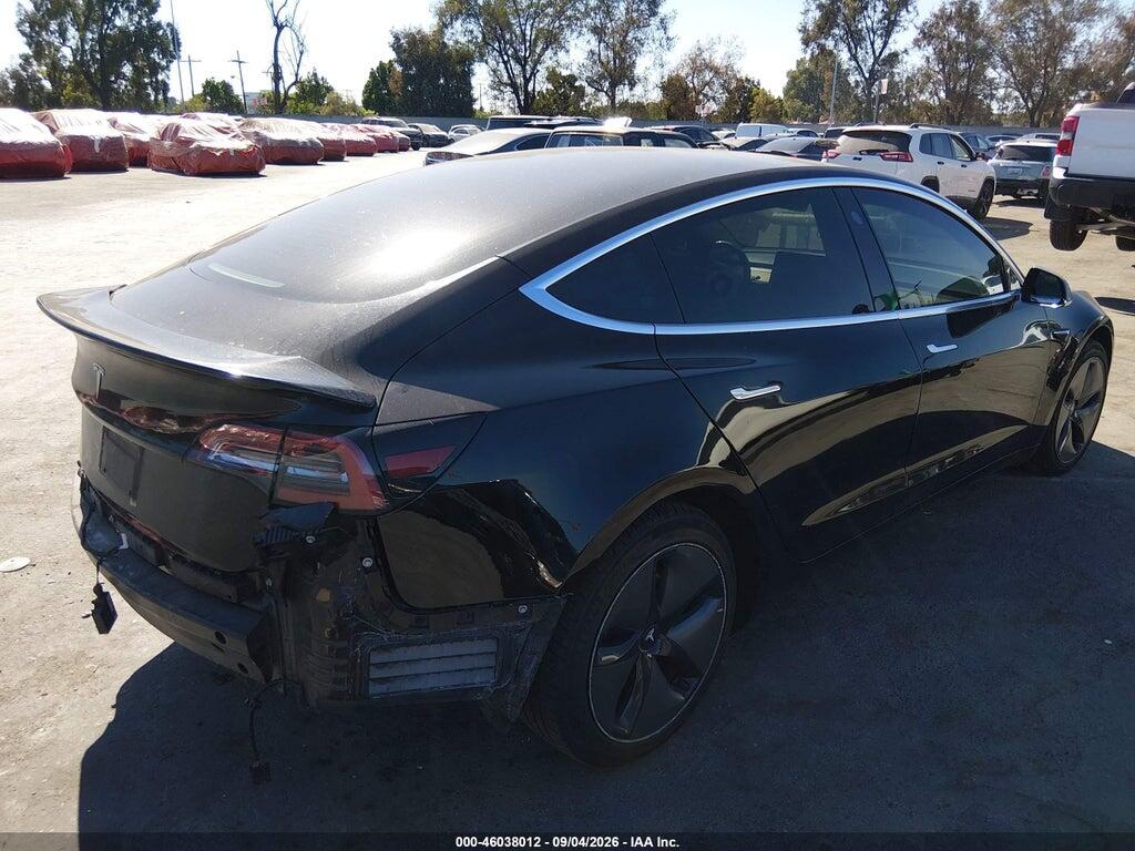 5YJ3E1EA0JF102911 2018 TESLA MODEL 3 photo no. 4