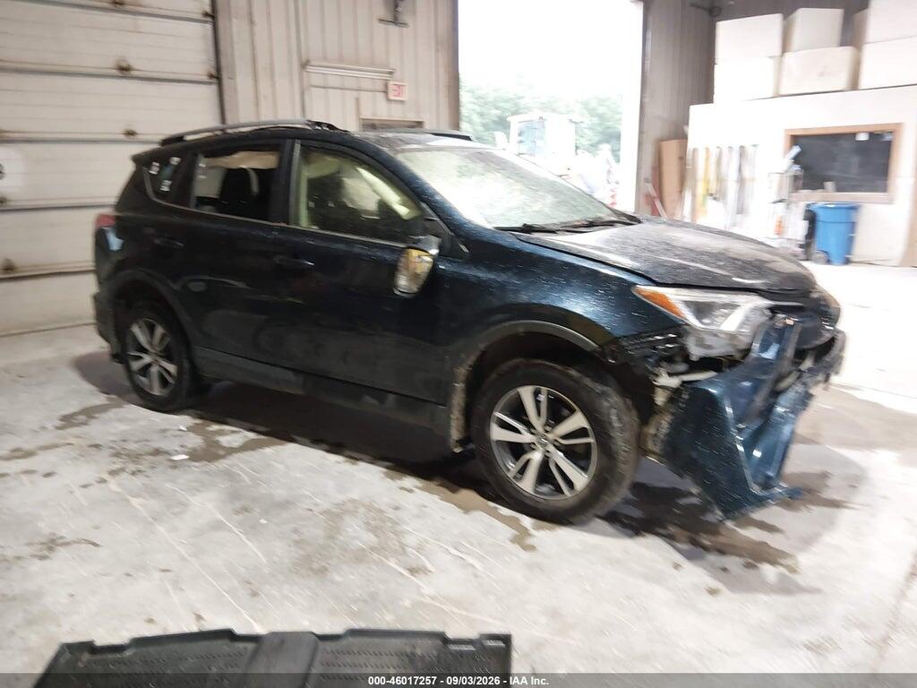 2018 TOYOTA RAV4 JTMRFREV1JJ747715