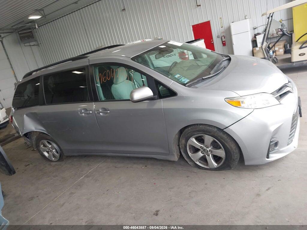 5TDKZ3DC0JS932976 2018 TOYOTA SIENNA photo no. 12