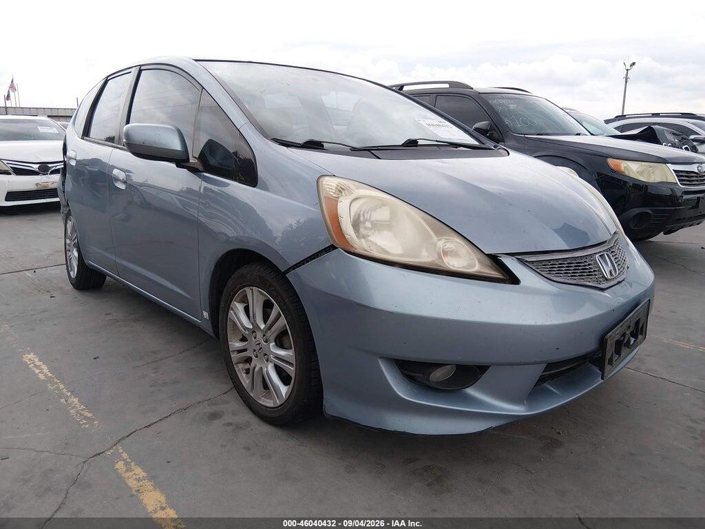 2011 HONDA FIT JHMGE8H58BC007731