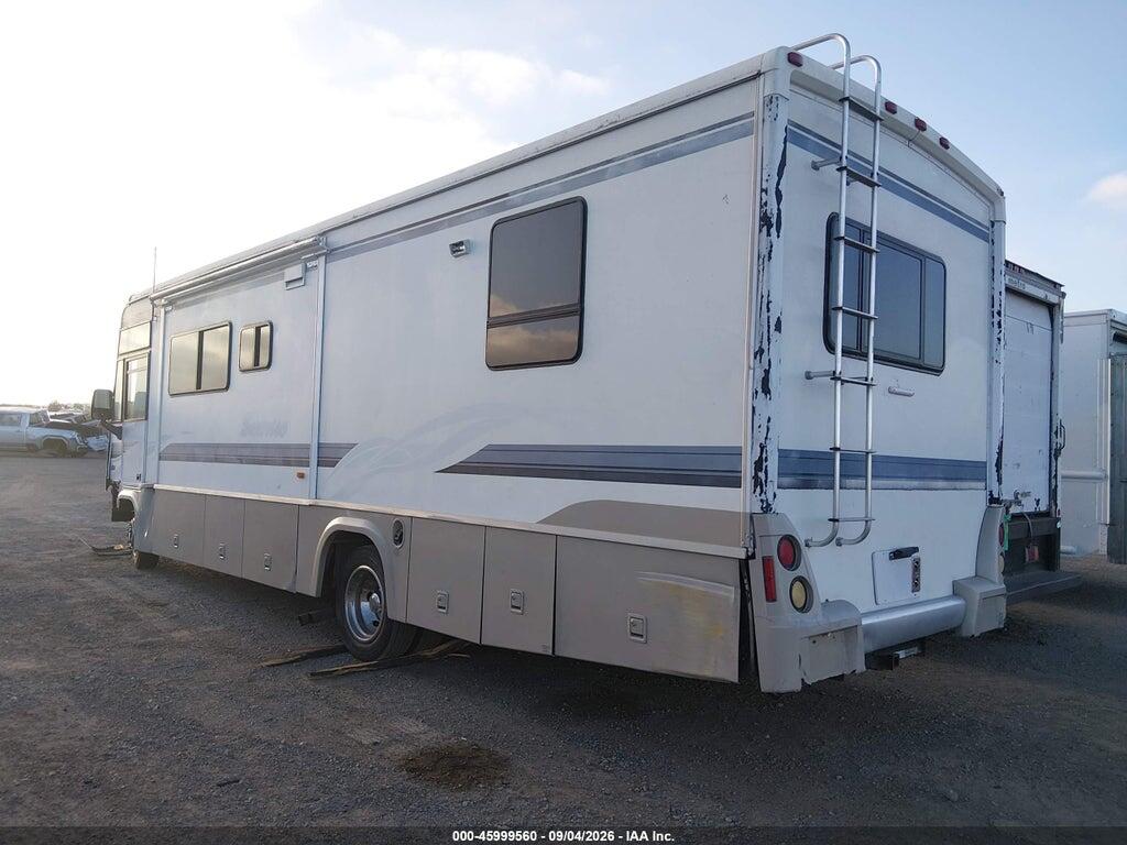 5B4LP57G733367348 2003 WORKHORSE CUSTOM CHASSIS MOTORHOME CHASSIS photo no. 3