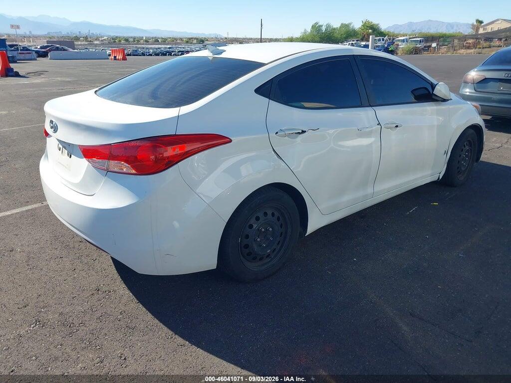 5NPDH4AE4CH135730 2012 HYUNDAI ELANTRA photo no. 4