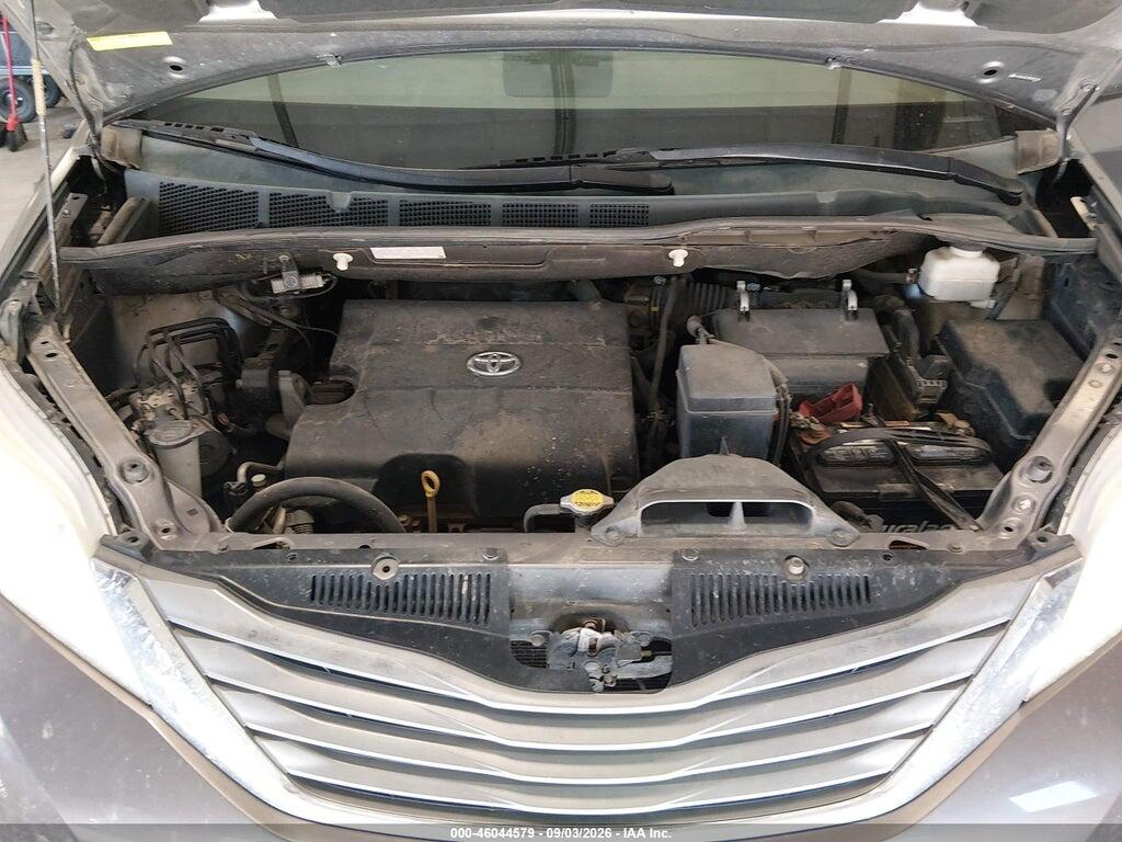 5TDYK3DC2BS007616 2011 TOYOTA SIENNA photo no. 10